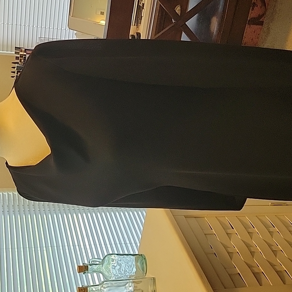 LIZ CLAIBORNE CLASSIC BLACK DRESS....SZ 6 - Picture 6 of 13